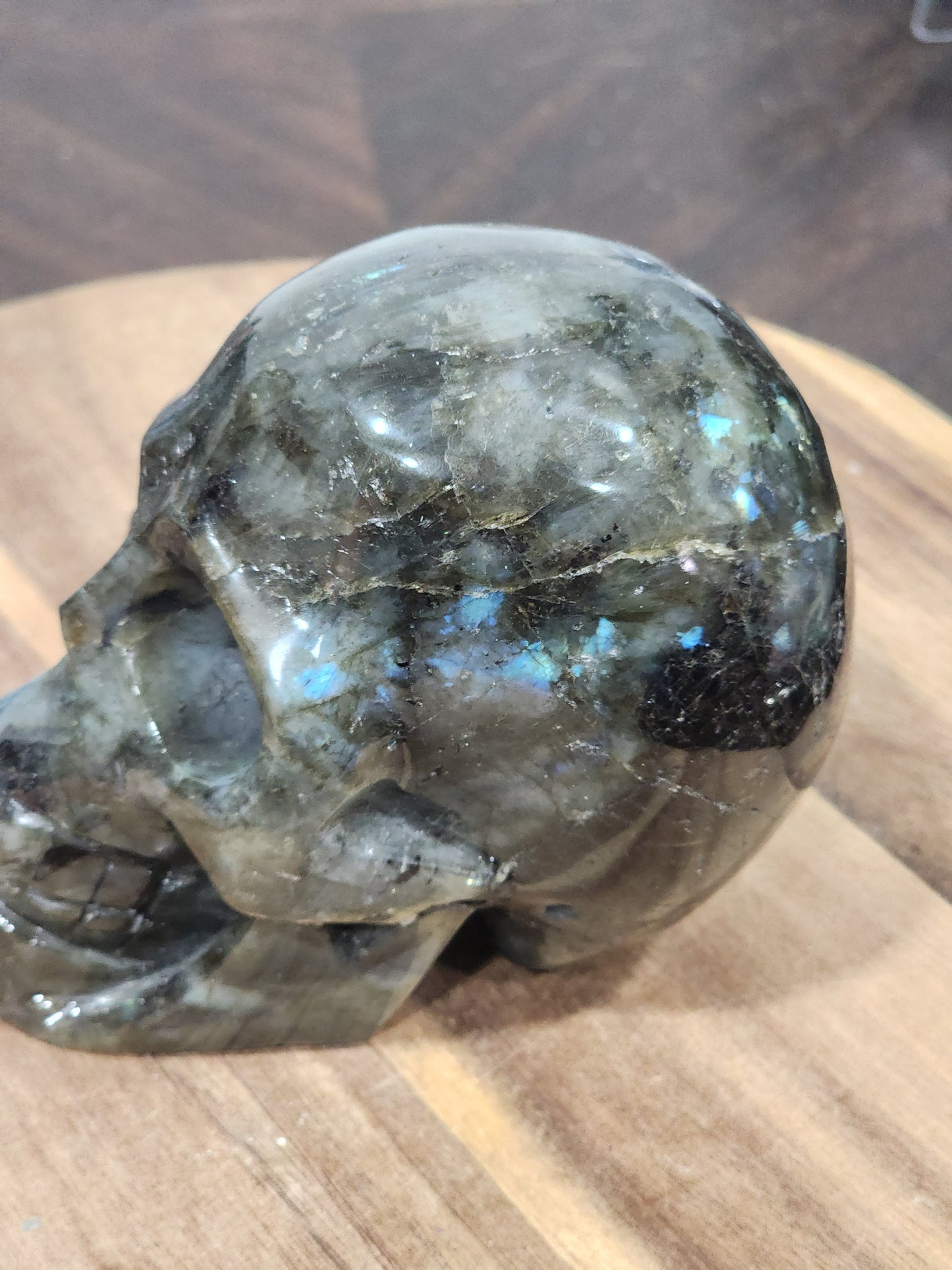 Labradorite skull