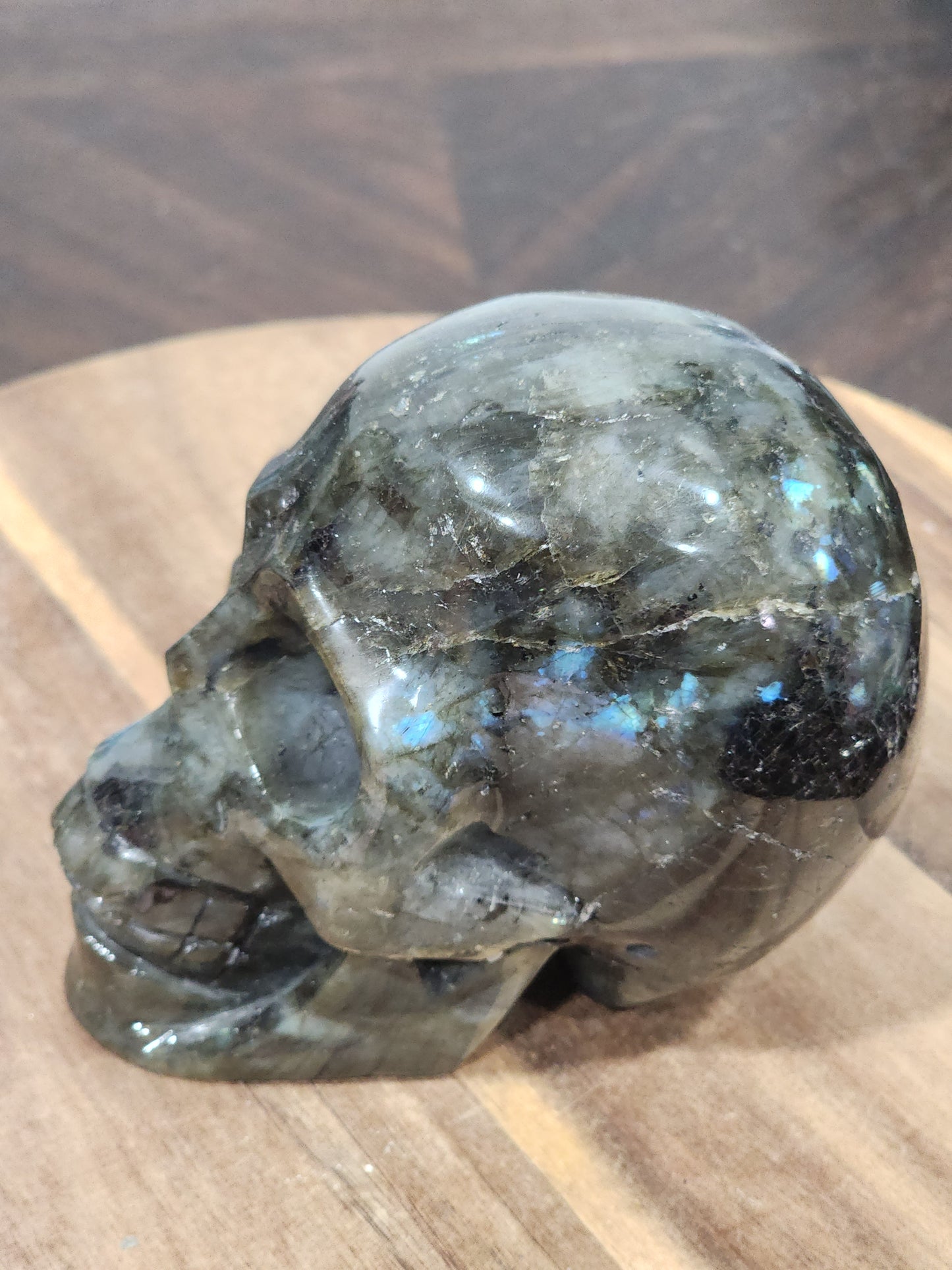 Labradorite skull