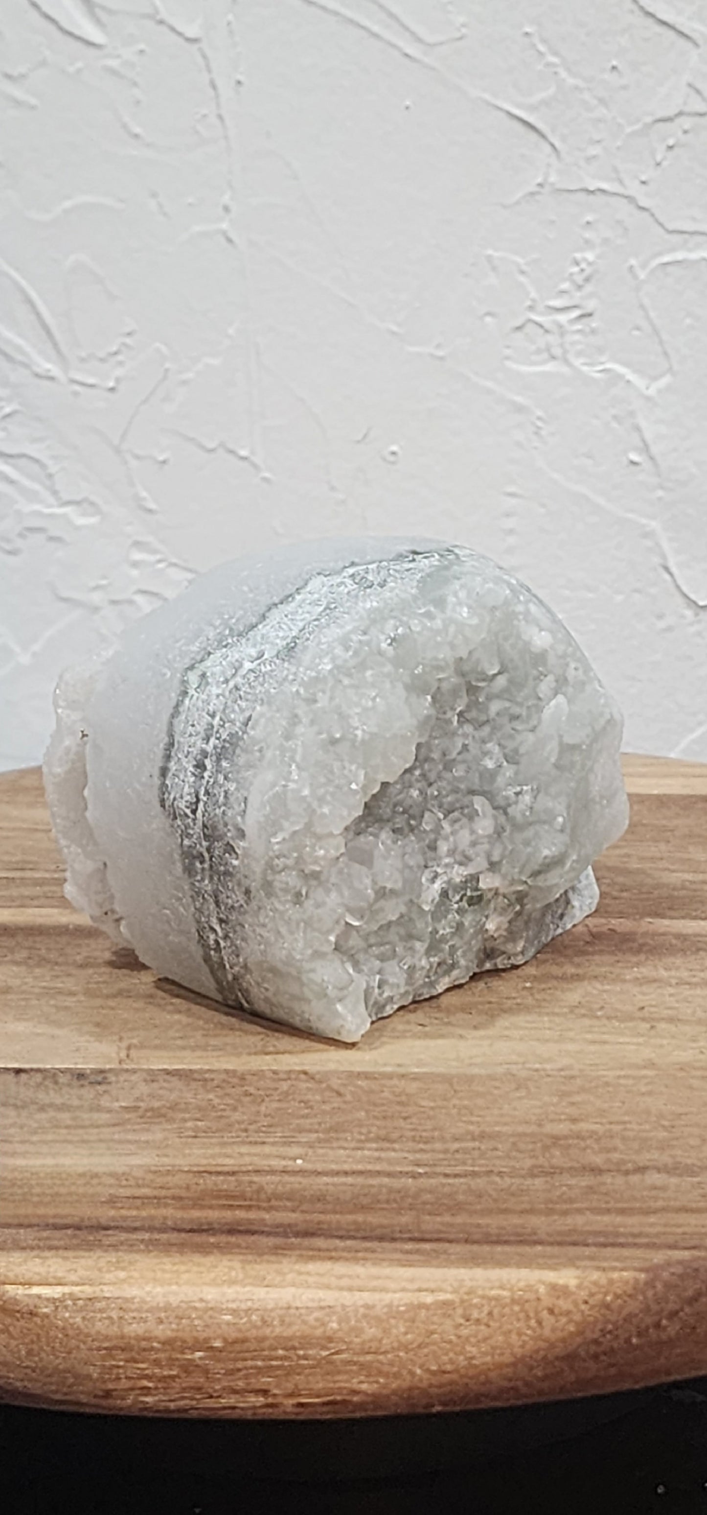 Flourite with quartz skull