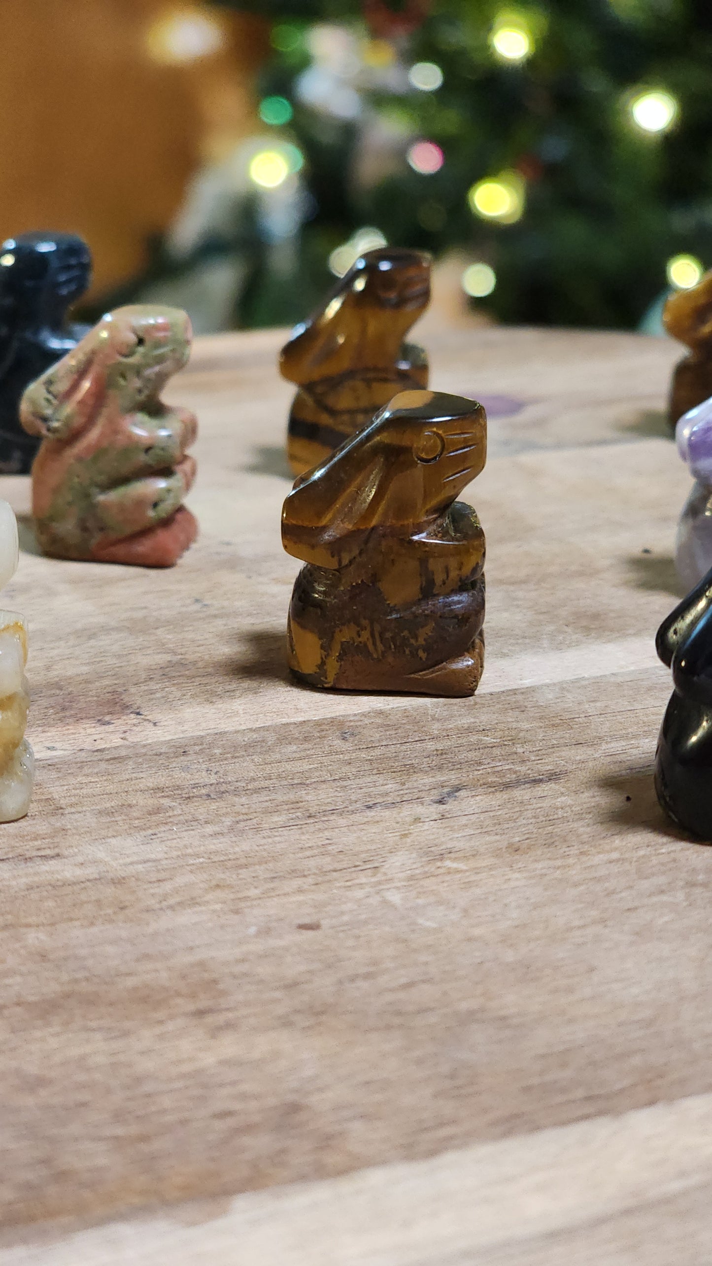 Mini rabbit carving