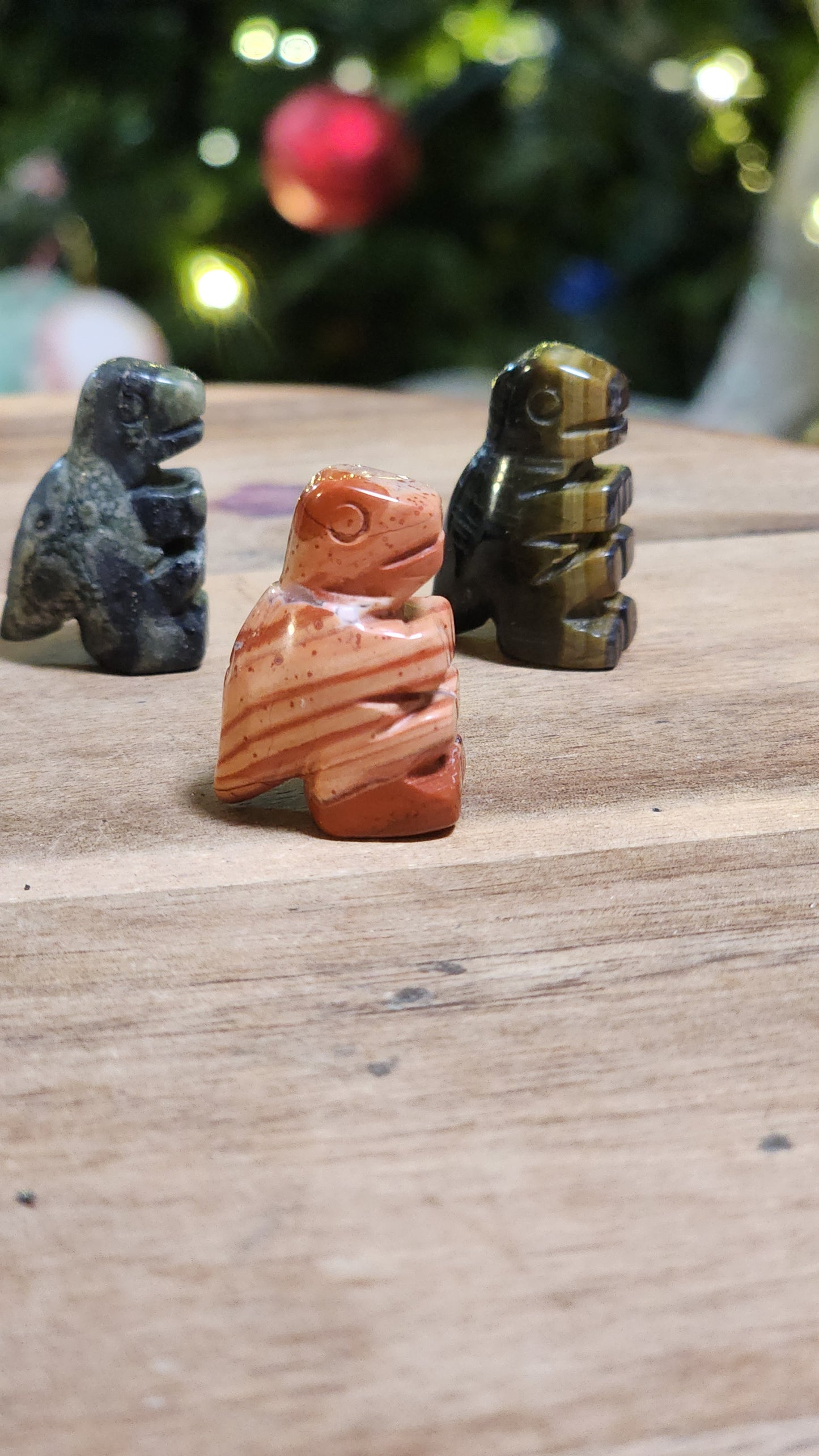 Mini dino carving