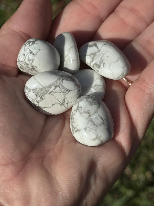 Howlite tumble